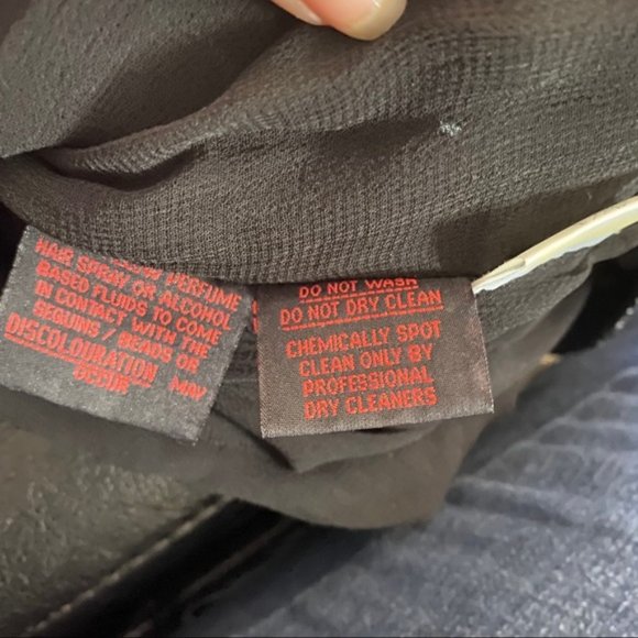 Vintage 1970’s Frank Usher Sequin 100% Silk blouse size large - Picture 15 of 16